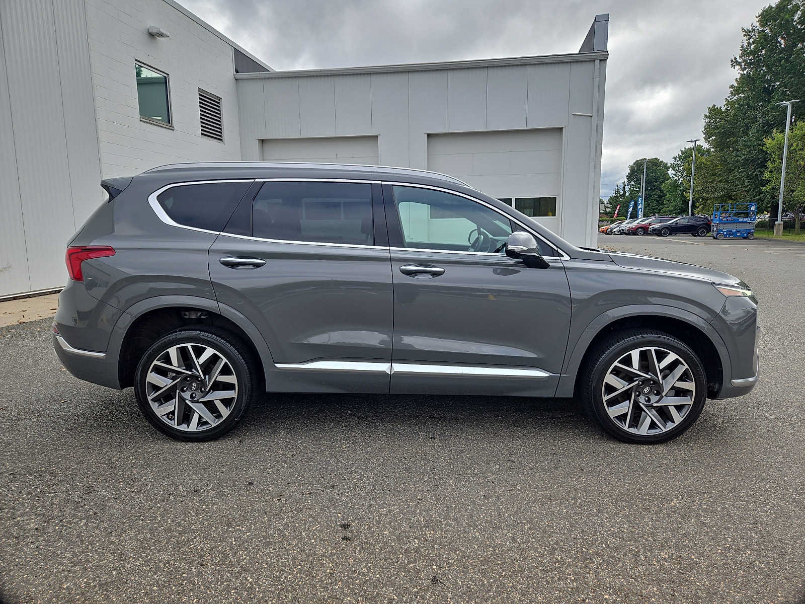Used 2023 Hyundai Santa Fe Calligraphy AWD/4WD image 7