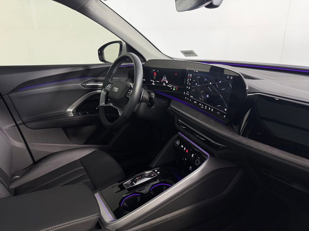 Used 2025 Audi Q5 Premium w/ Convenience Package image 35