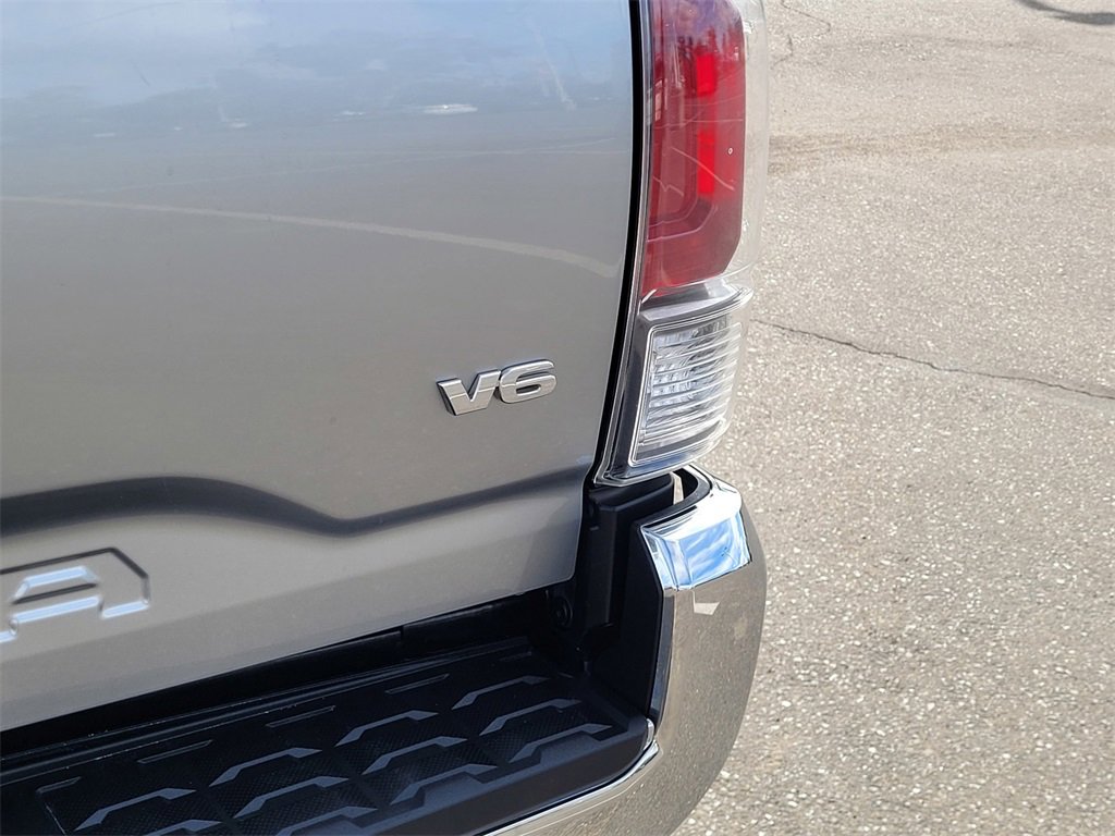 Used 2023 Toyota Tacoma TRD Off-Road image 7