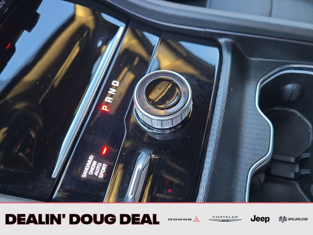 Used 2025 Jeep Grand Cherokee Limited w/ Trailer Tow Package image 25