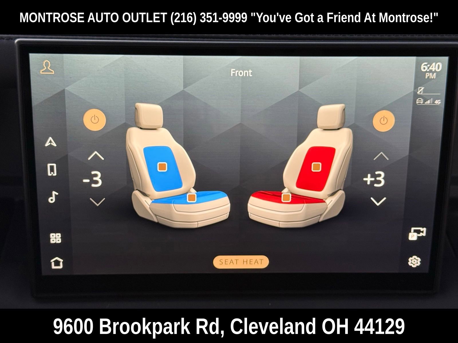 New 2025 Land Rover Defender 90 S image 19