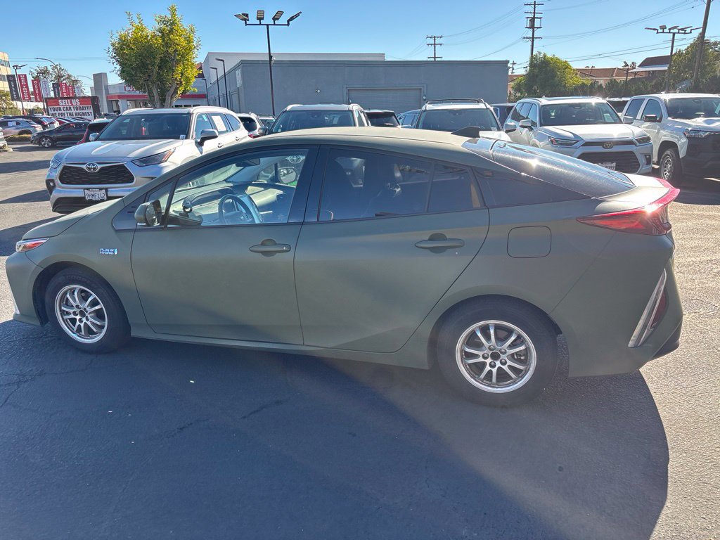 Used 2018 Toyota Prius Prime Premium FWD image 7