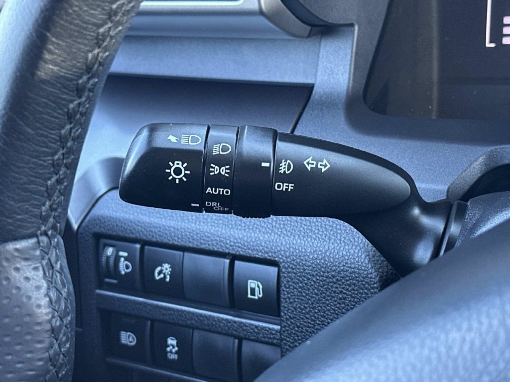 Used 2025 Toyota 4Runner SR5 RWD image 31