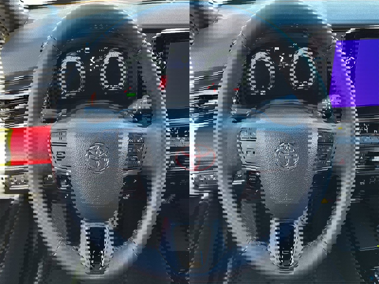 Used 2025 Toyota Camry XSE image 11