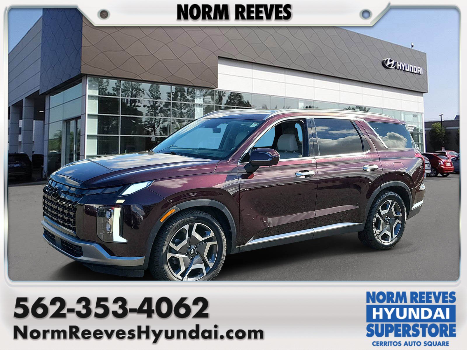 Used 2024 Hyundai Palisade Limited FWD image 1