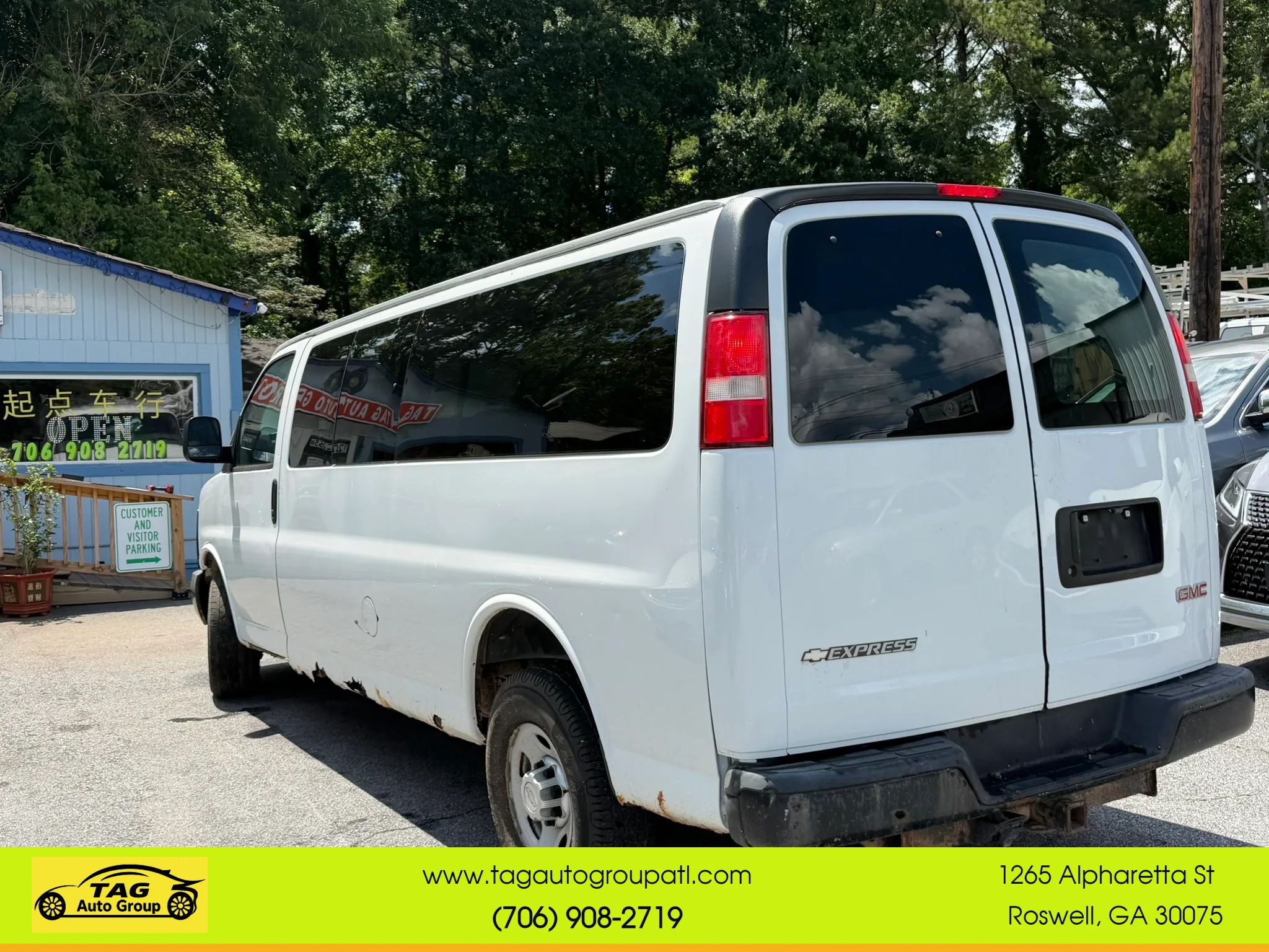 Used 2015 Chevrolet Express 3500 LS w/ Cold Climate Package RWD image 5
