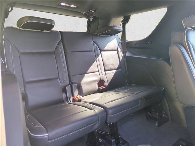 Used 2023 GMC Yukon SLT w/ SLT Luxury Package AWD/4WD image 21
