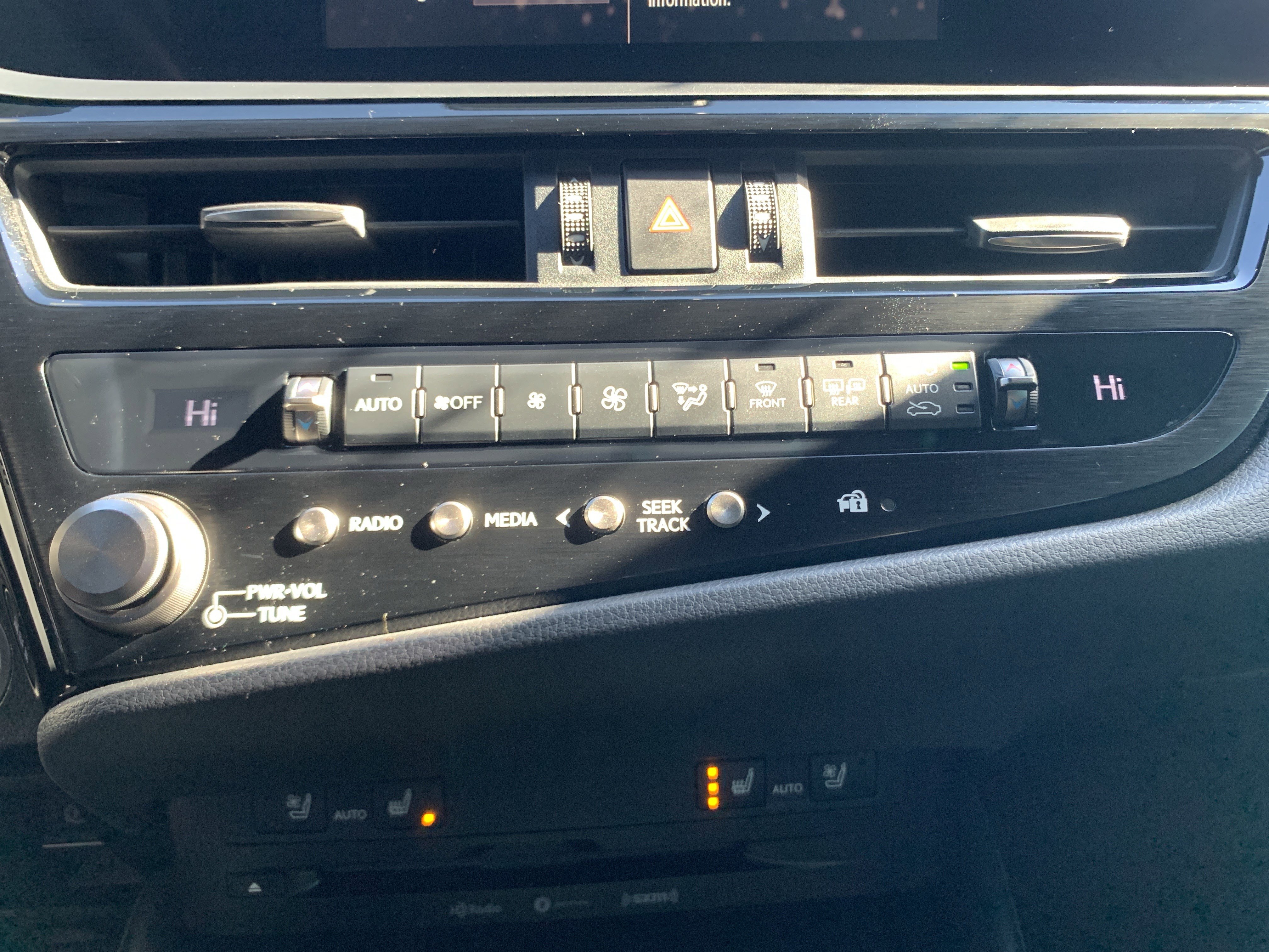 Certified 2022 Lexus ES 350 F Sport w/ Accessory Package image 29