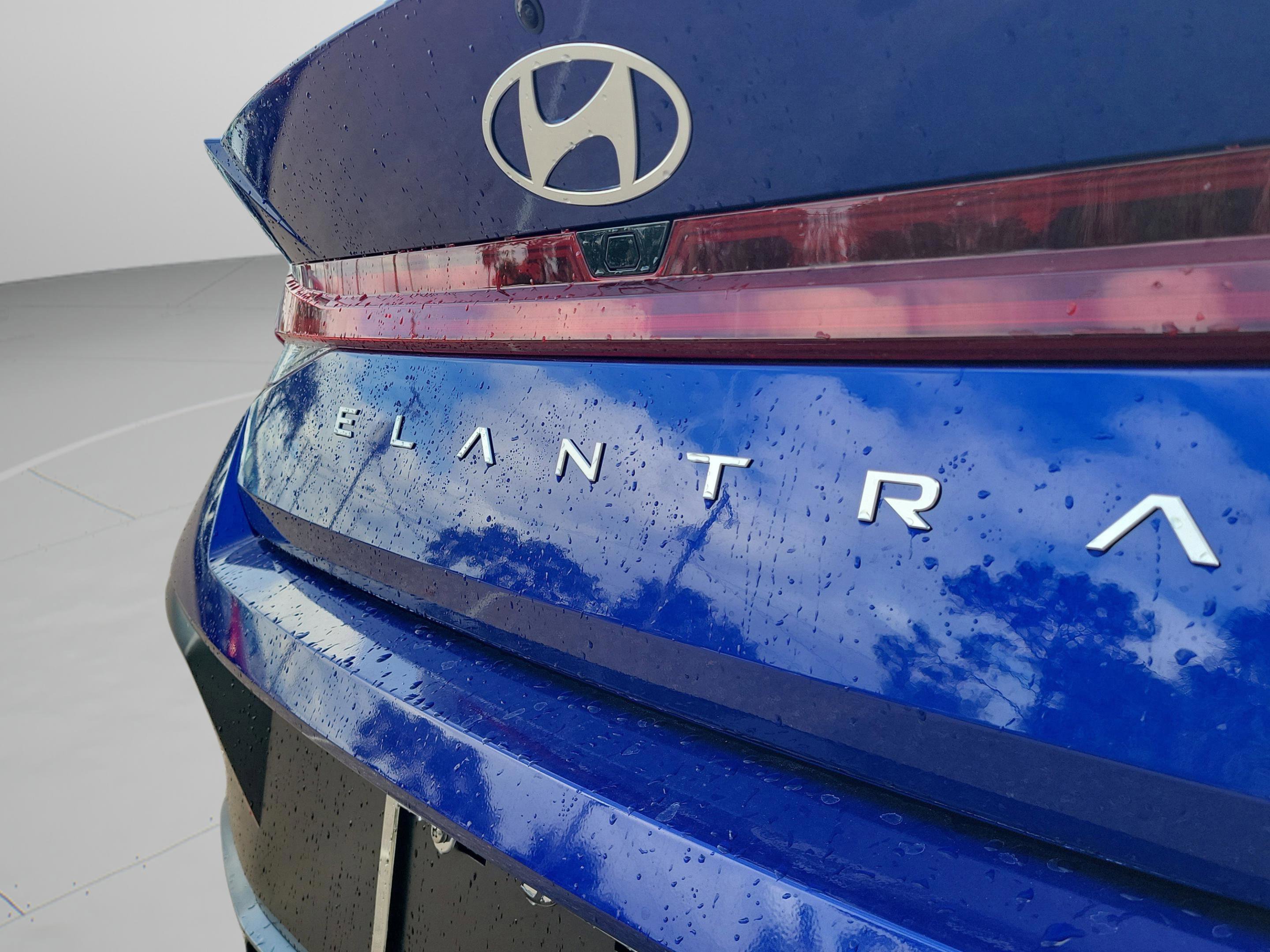 New 2026 Hyundai Elantra Limited image 26