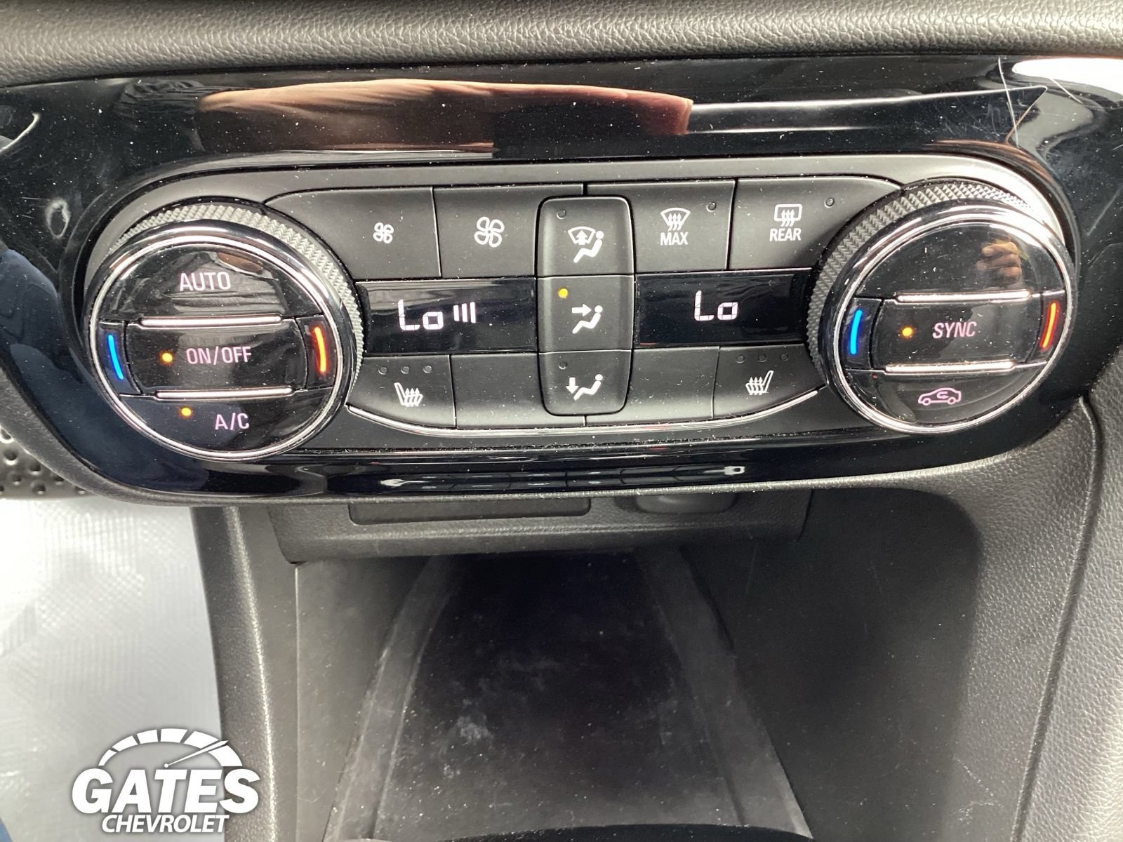 Used 2023 Buick Encore GX Essence w/ Experience Buick Package AWD/4WD image 19