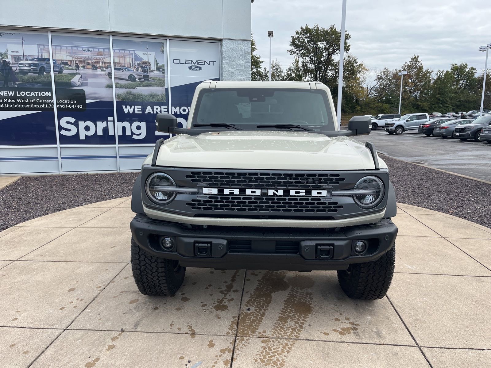 New 2025 Ford Bronco Badlands AWD/4WD image 2