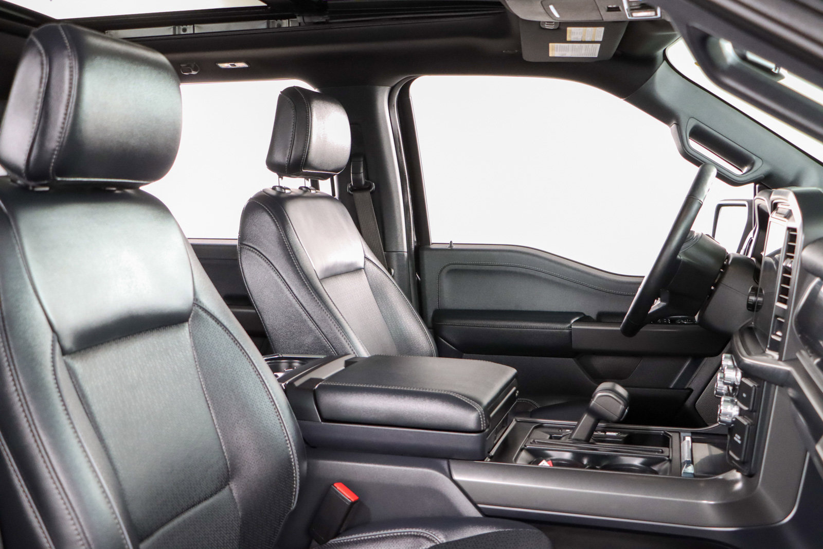 Used 2024 Ford F150 Lariat image 30