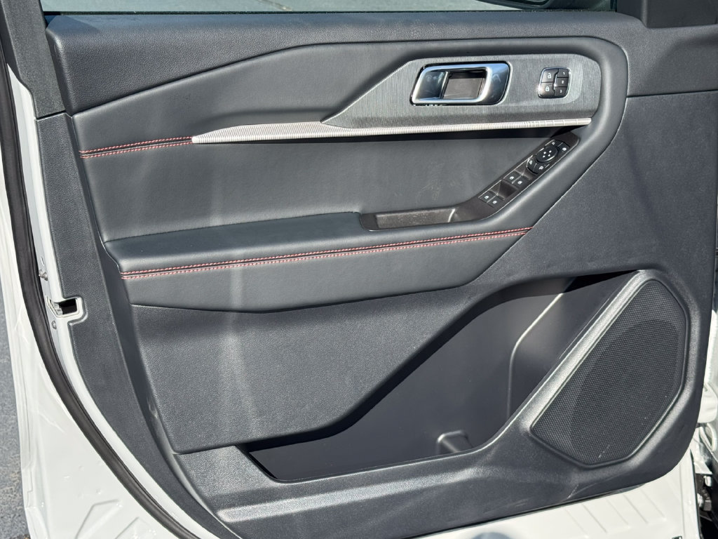 New 2027 Ford Explorer ST RWD image 11
