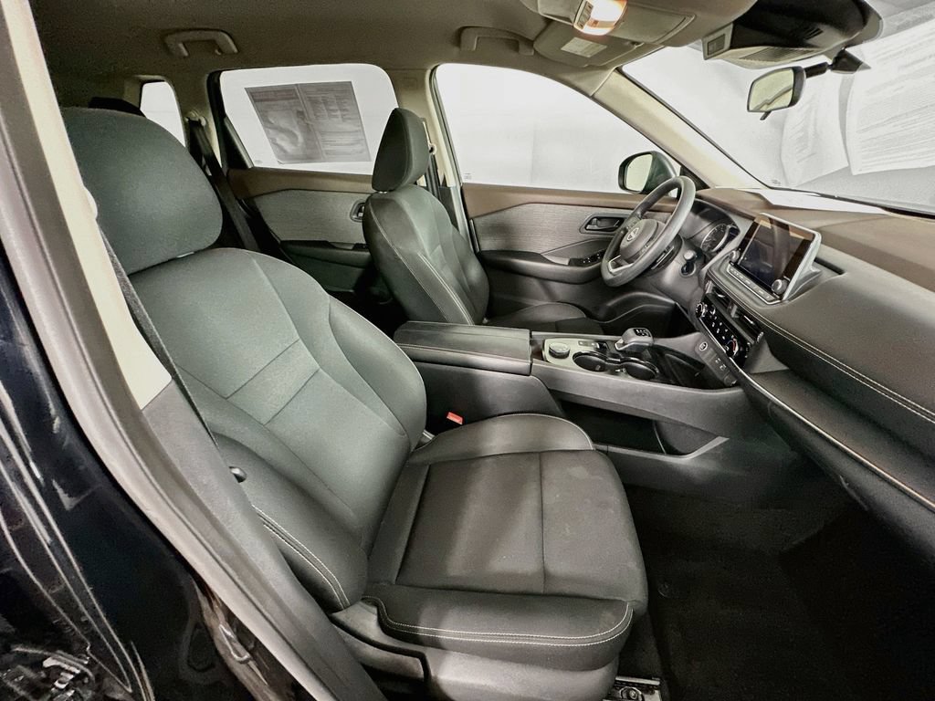 Used 2023 Nissan Rogue S AWD/4WD image 34
