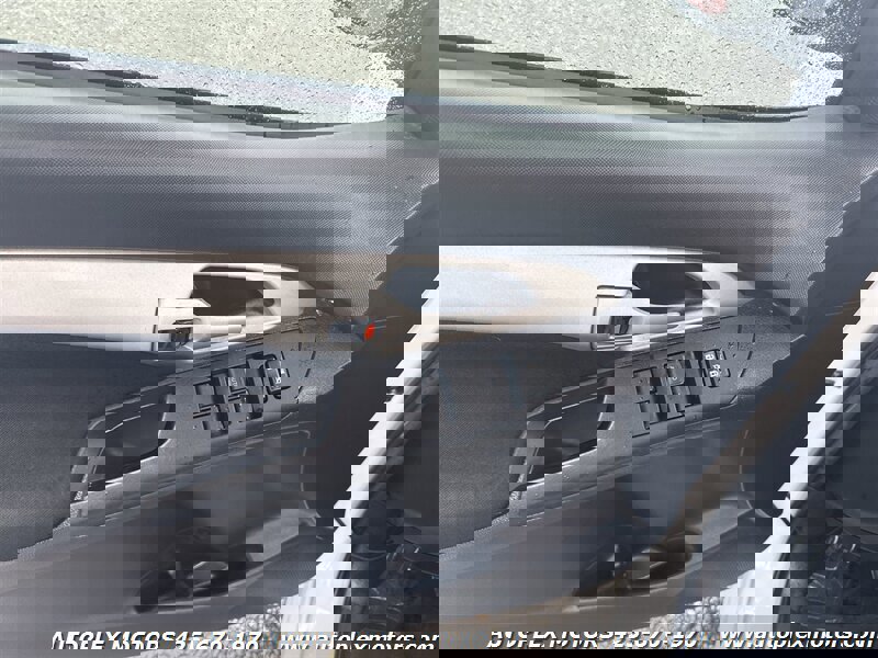 Used 2010 Toyota Matrix S image 13