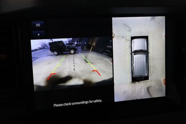 Used 2023 Ford Bronco Badlands image 4