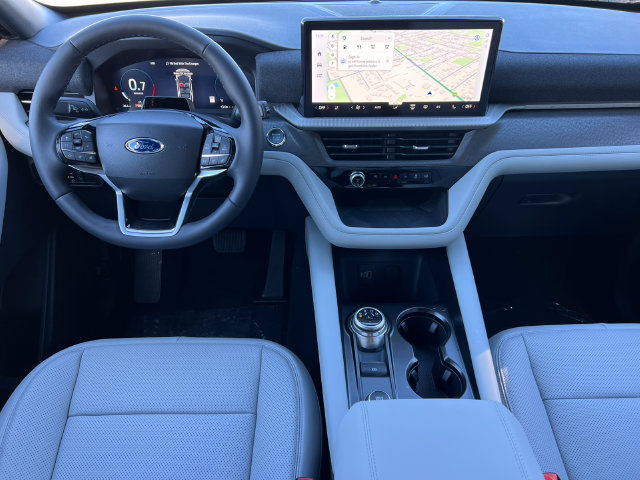 New 2027 Ford Explorer Platinum w/ LUX Leather Package AWD/4WD image 3
