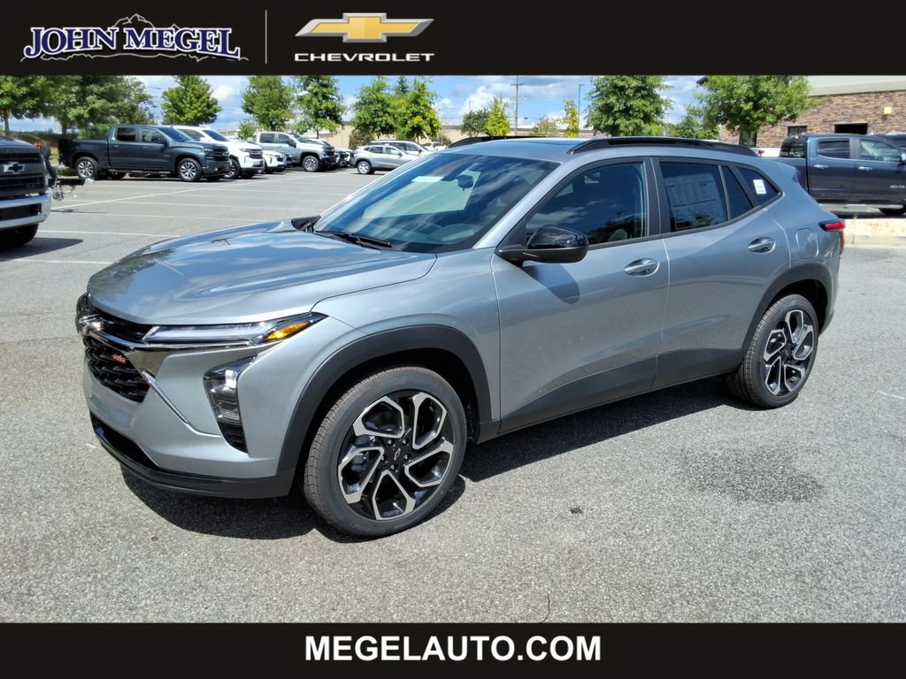 New 2026 Chevrolet Trax RS w/ Sunroof Package FWD video 1