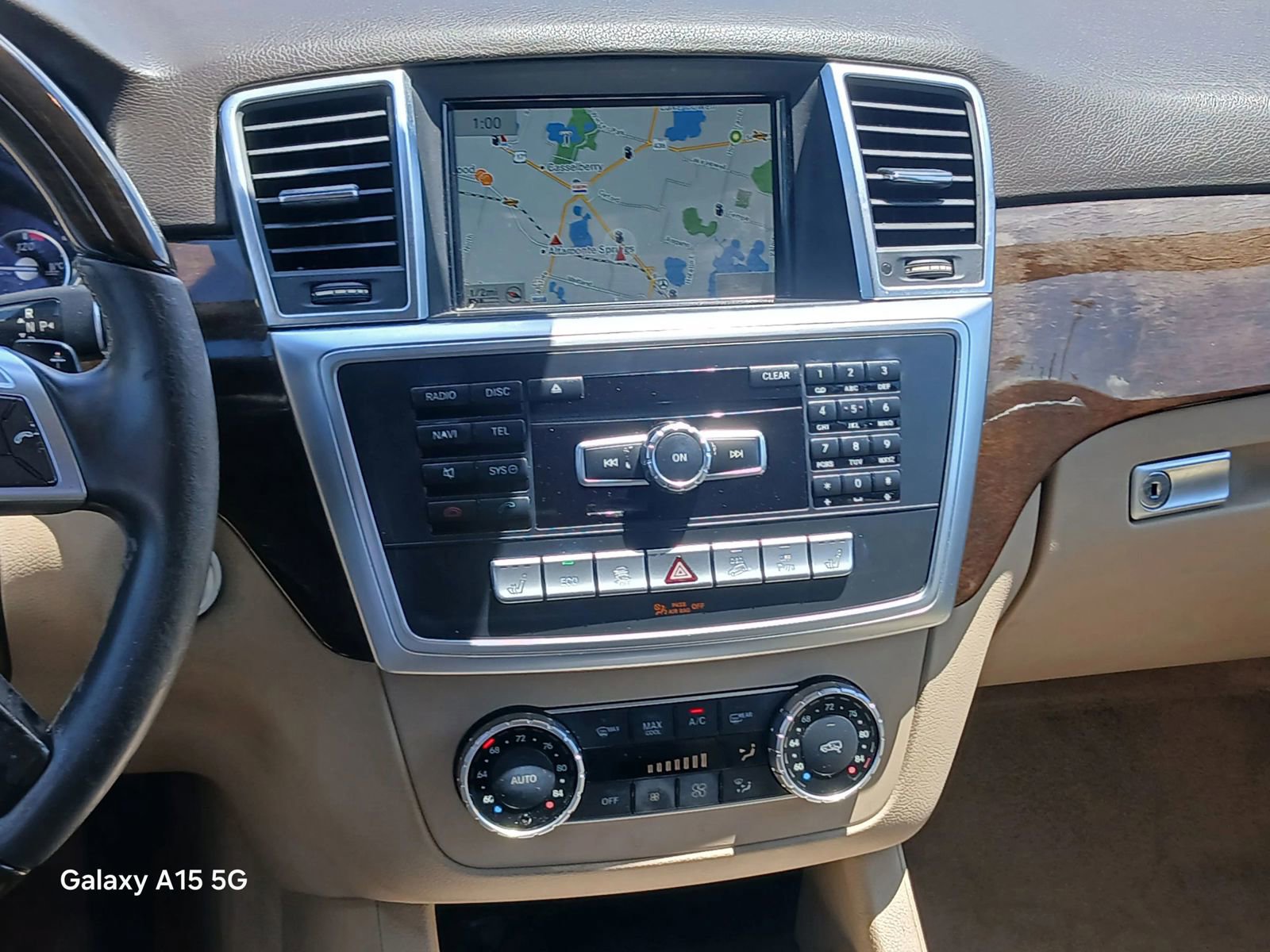 Used 2015 Mercedes-Benz ML 250 BlueTEC 4MATIC w/ Premium 1 Package image 28