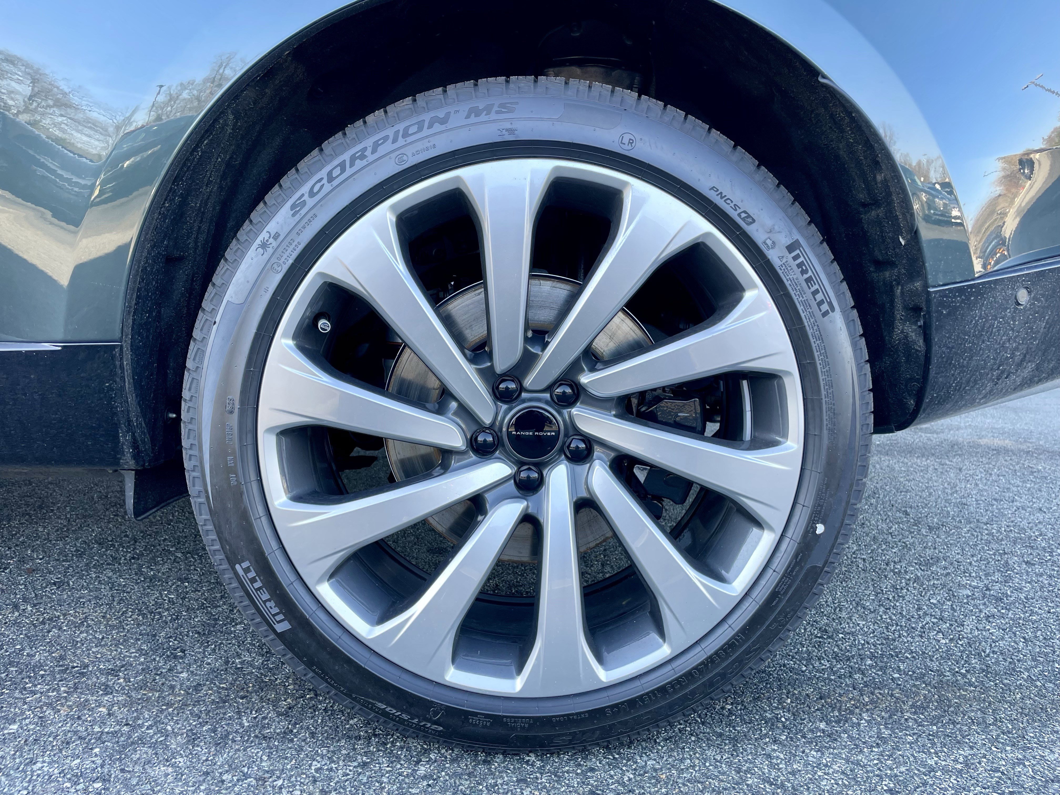 New 2026 Land Rover Range Rover SE image 10