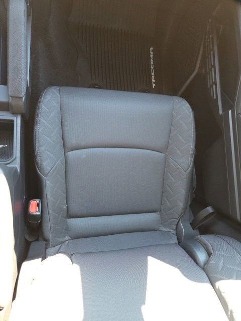 Used 2024 Toyota Tacoma SR image 17