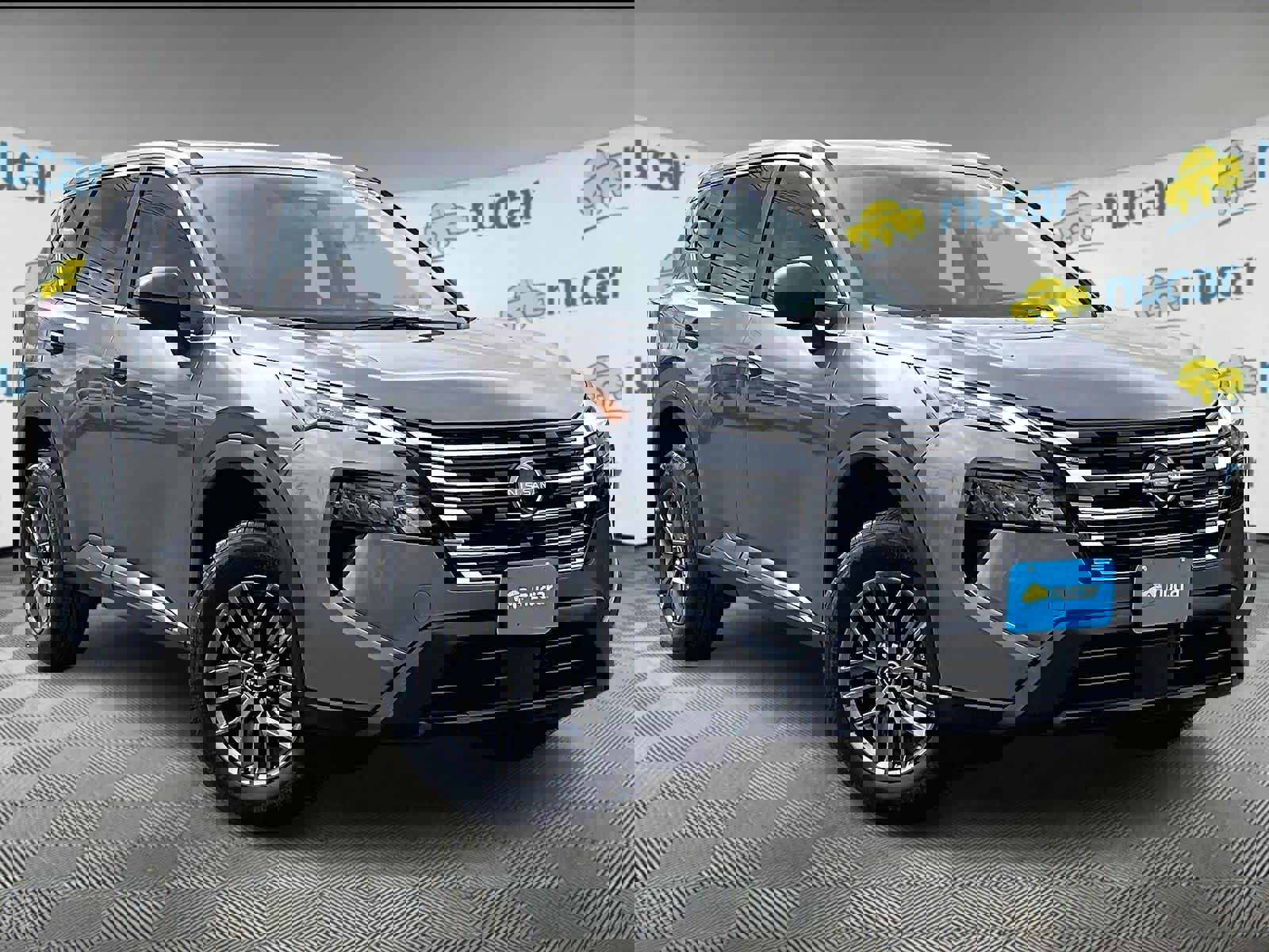 Used 2025 Nissan Rogue S image 1