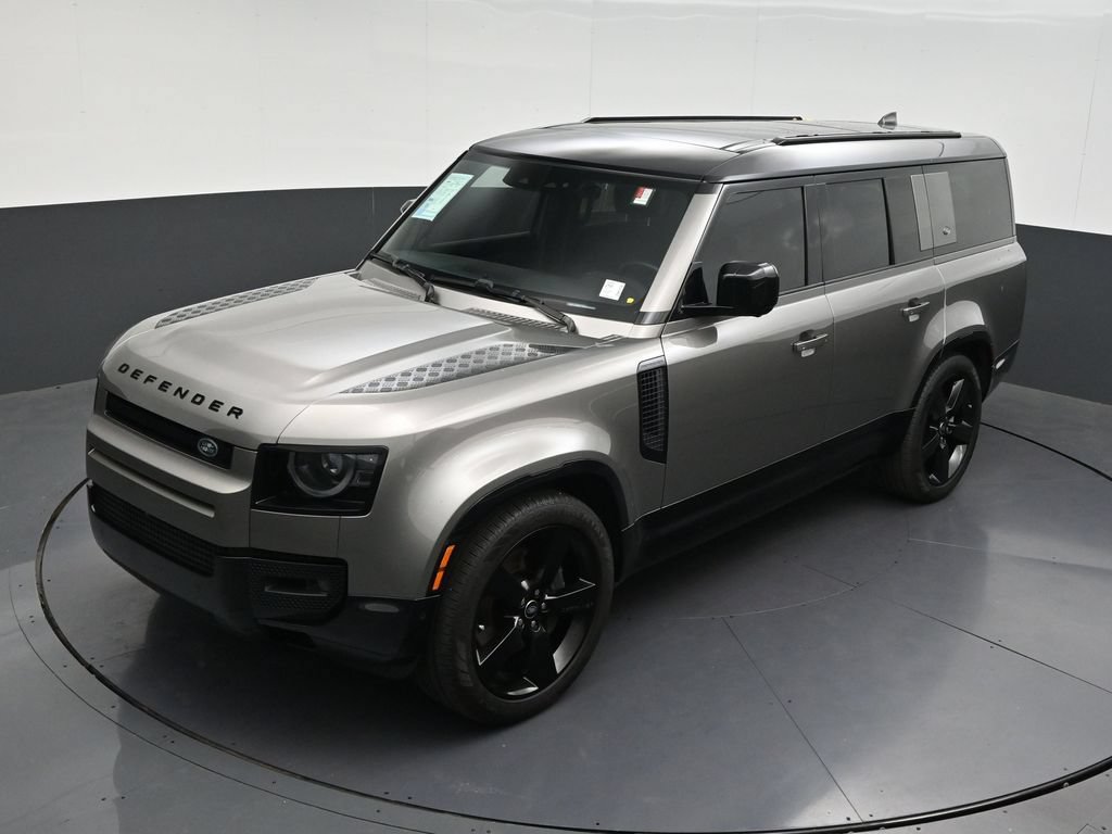 Used 2024 Land Rover Defender 130 X-Dynamic SE AWD/4WD image 15