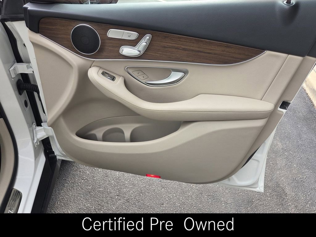 Certified 2022 Mercedes-Benz GLC 300 4MATIC image 32