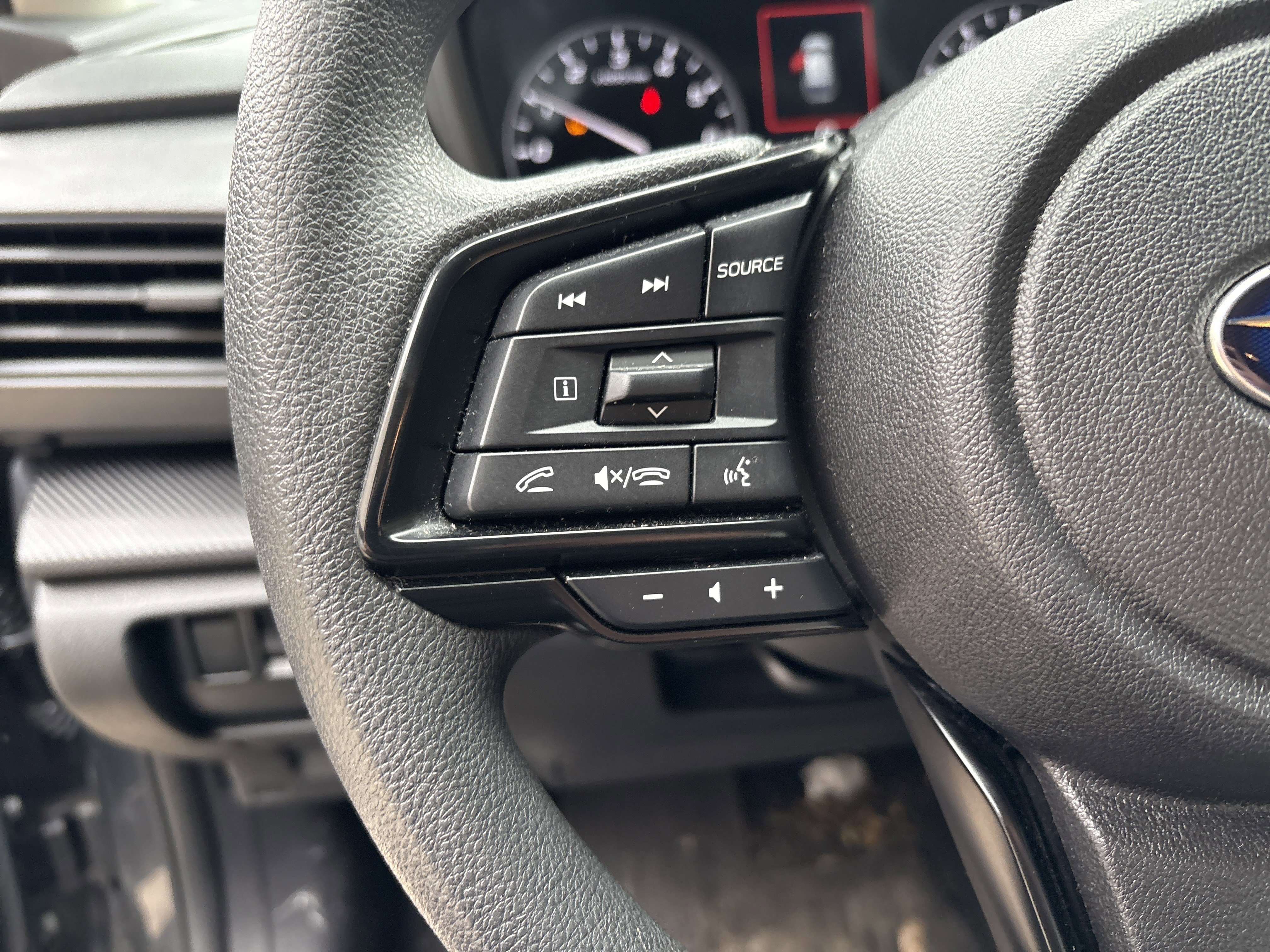 Used 2024 Subaru Crosstrek 2.0i Premium image 19