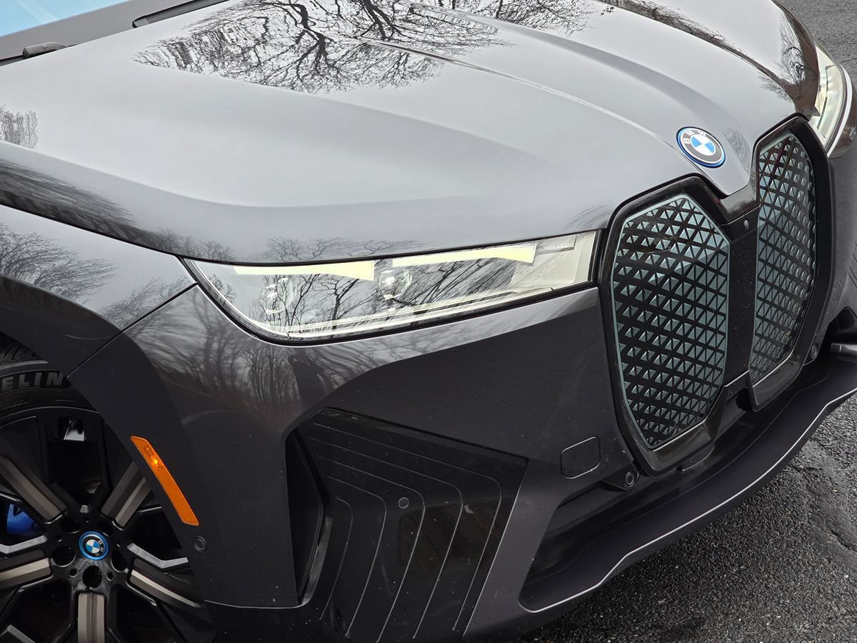 Used 2024 BMW iX xDrive50 w/ Premium Package AWD/4WD image 74