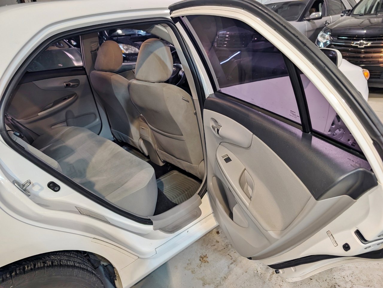 Used 2012 Toyota Corolla LE image 22