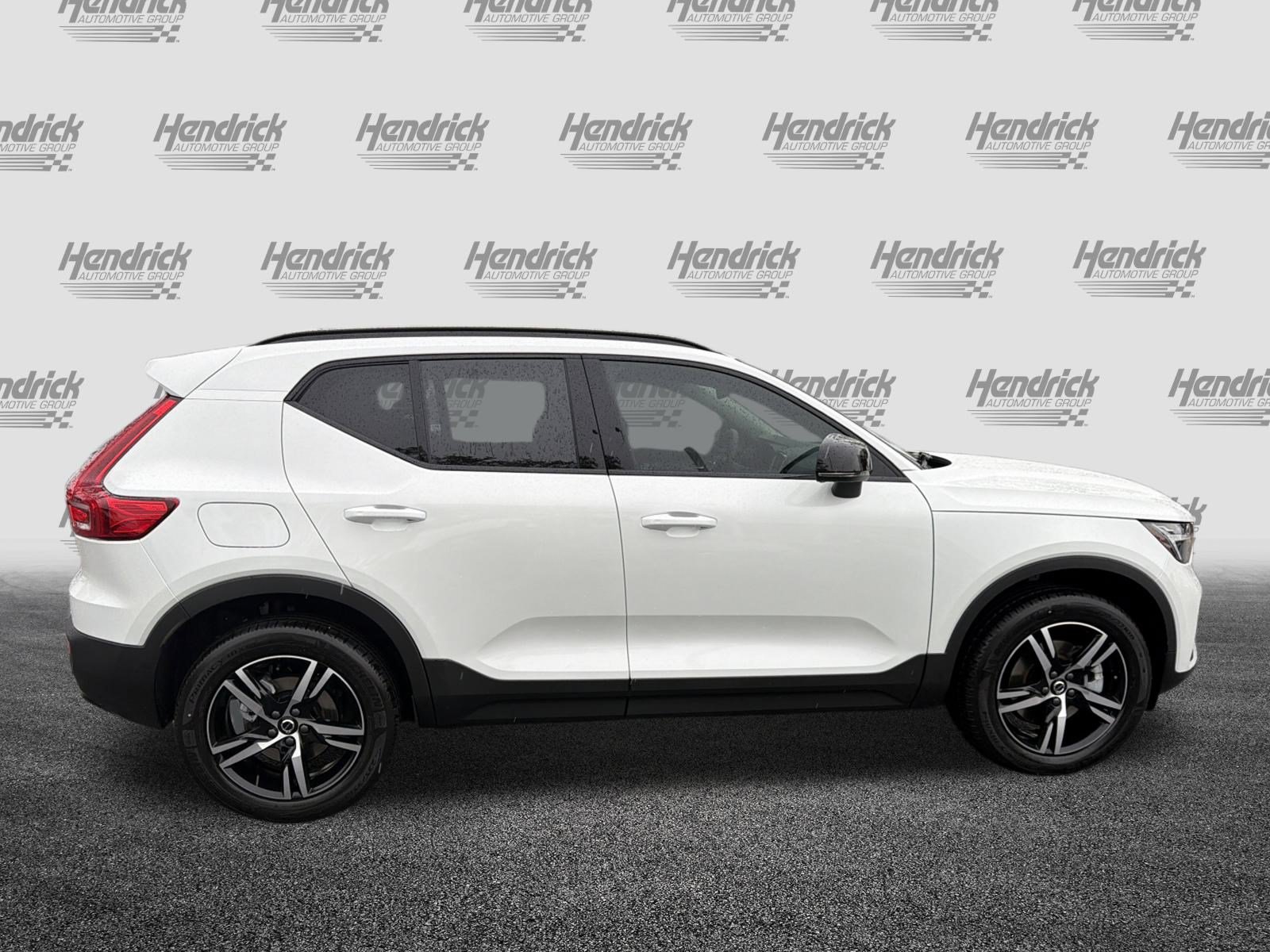 New 2026 Volvo XC40 B4 Core FWD image 10