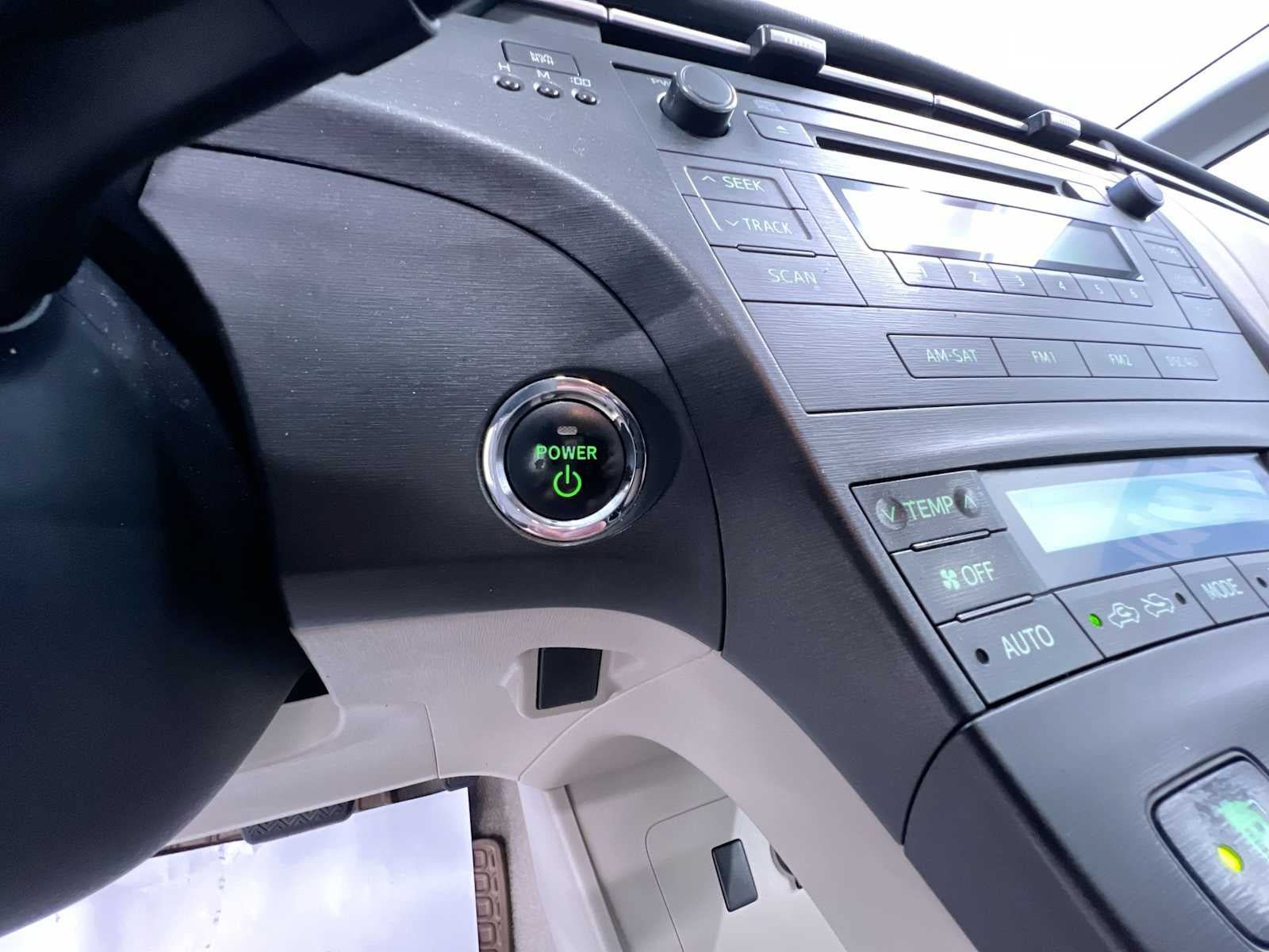Used 2010 Toyota Prius Two FWD image 17