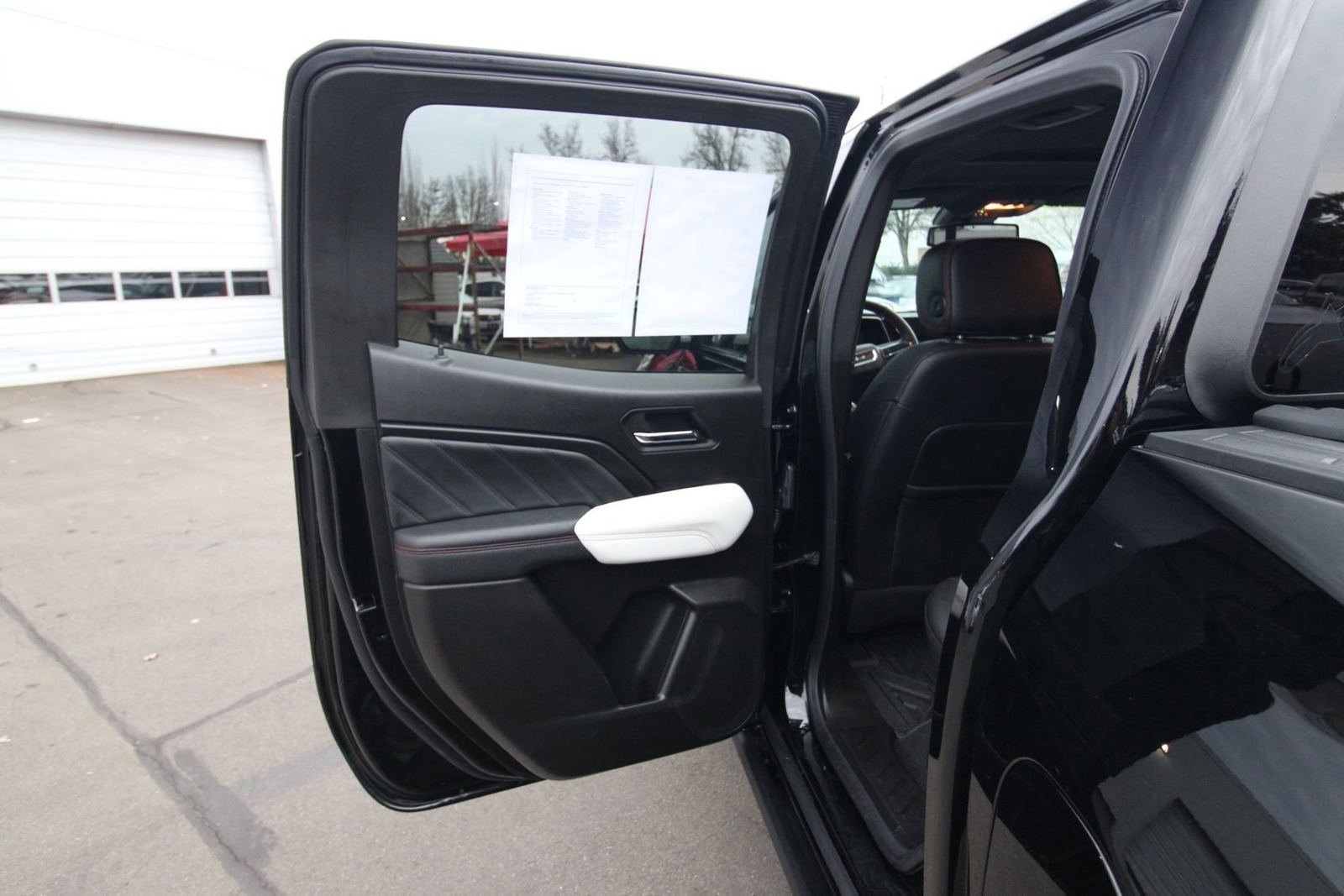 Used 2024 GMC Canyon AT4X AWD/4WD image 26