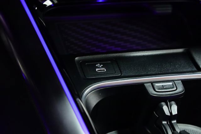 Used 2024 Mercedes-Benz GLA 35 AMG 4MATIC image 24