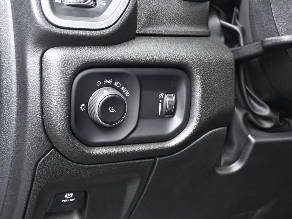 Used 2026 RAM 1500 Tradesman AWD/4WD image 14