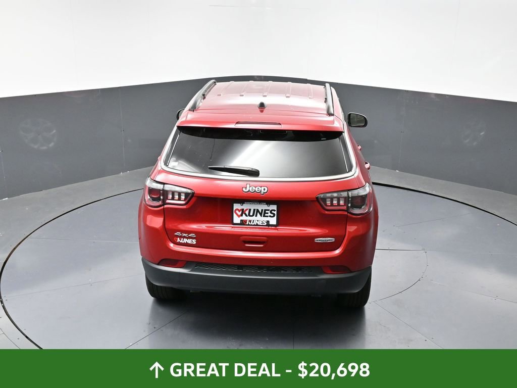 Used 2025 Jeep Compass Latitude image 54