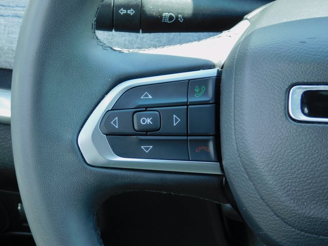 Used 2024 Jeep Compass Latitude AWD/4WD image 18