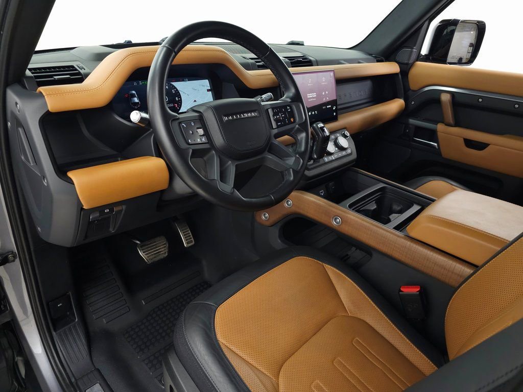 Used 2022 Land Rover Defender 110 X image 16