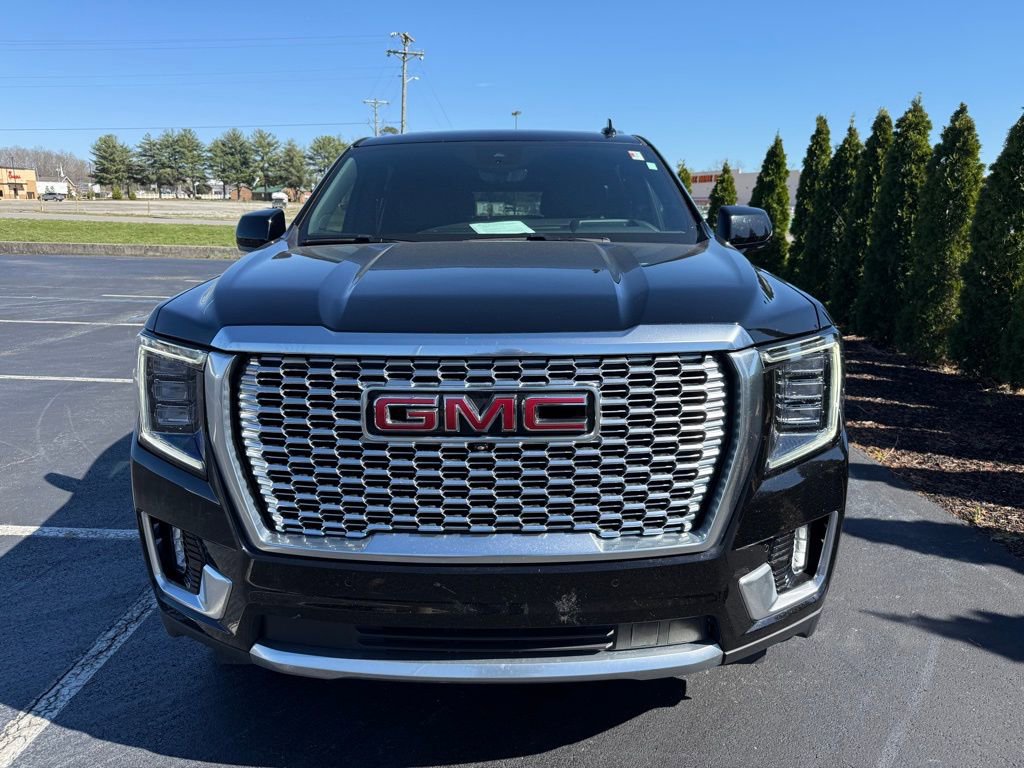 Used 2024 GMC Yukon XL Denali w/ Advanced Technology Package image 7