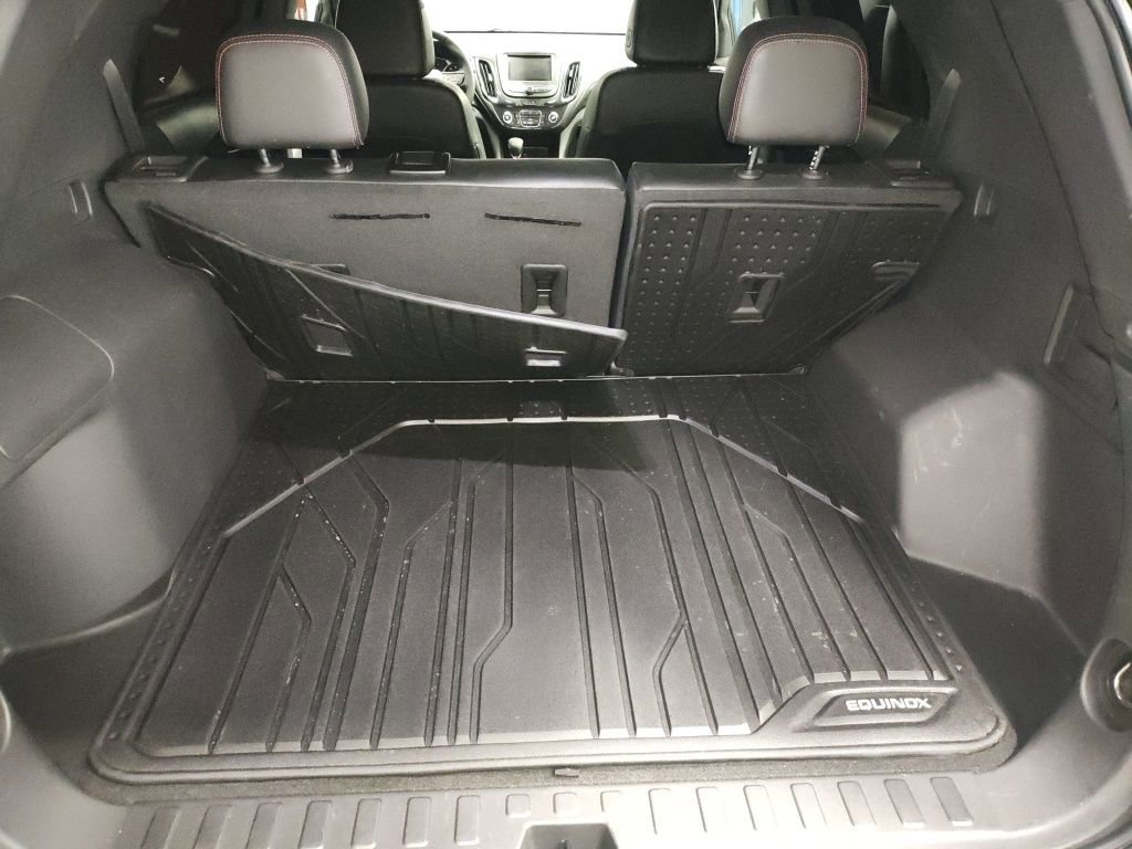 Used 2023 Chevrolet Equinox RS w/ LPO, Floor Liner Package image 16