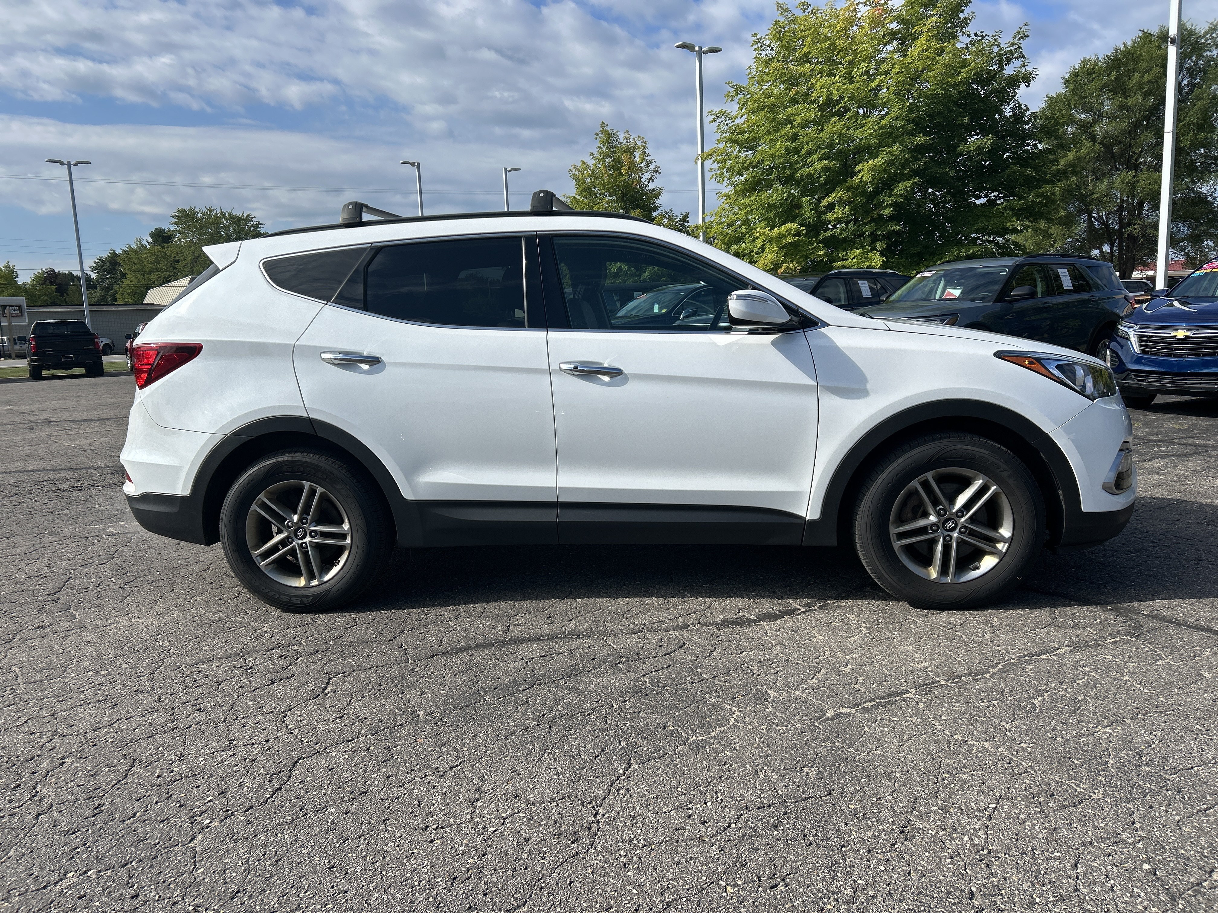 Used 2018 Hyundai Santa Fe Sport w/ 2.4L Value Package 02 AWD/4WD image 3