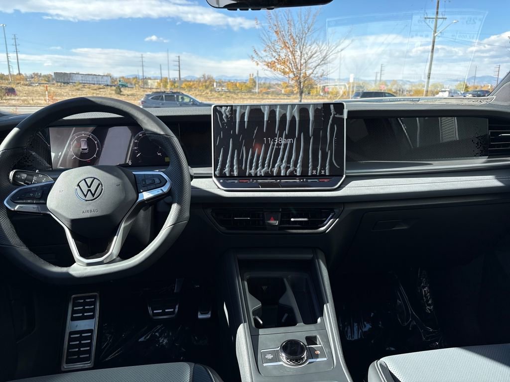 New 2026 Volkswagen Tiguan SE R-Line image 12