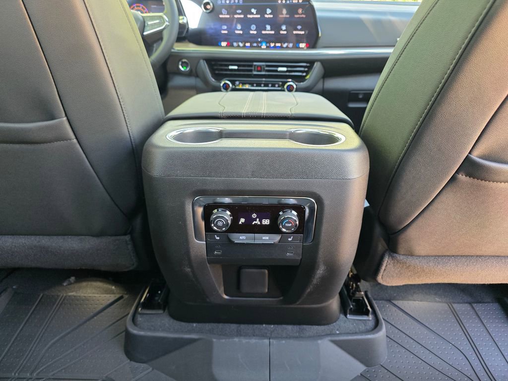 New 2026 Chevrolet Suburban High Country image 12