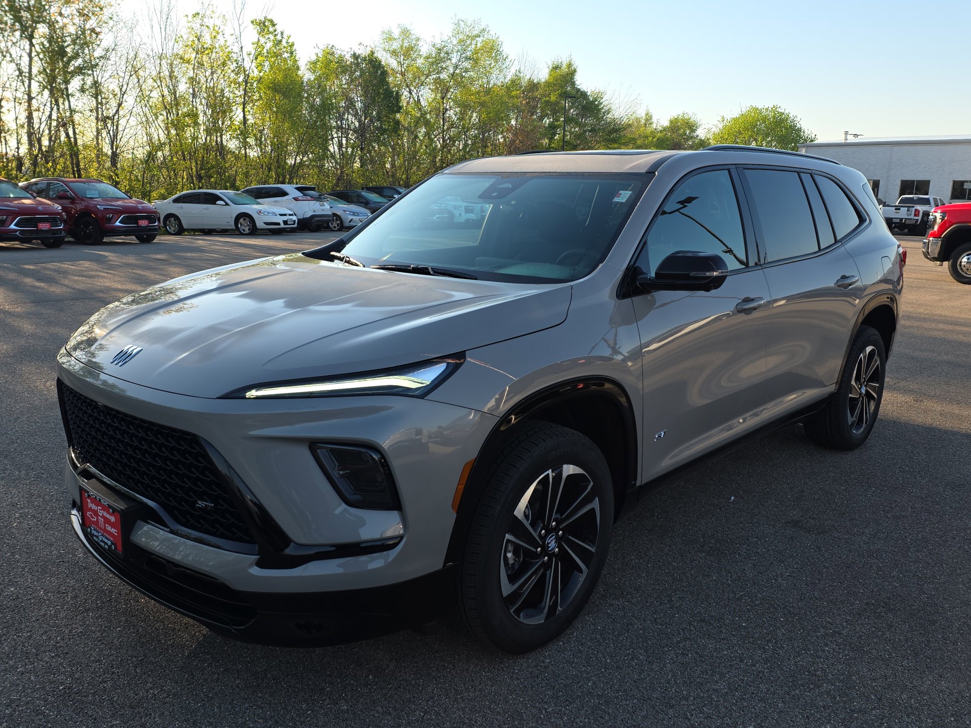 New 2026 Buick Enclave Sport Touring image 4