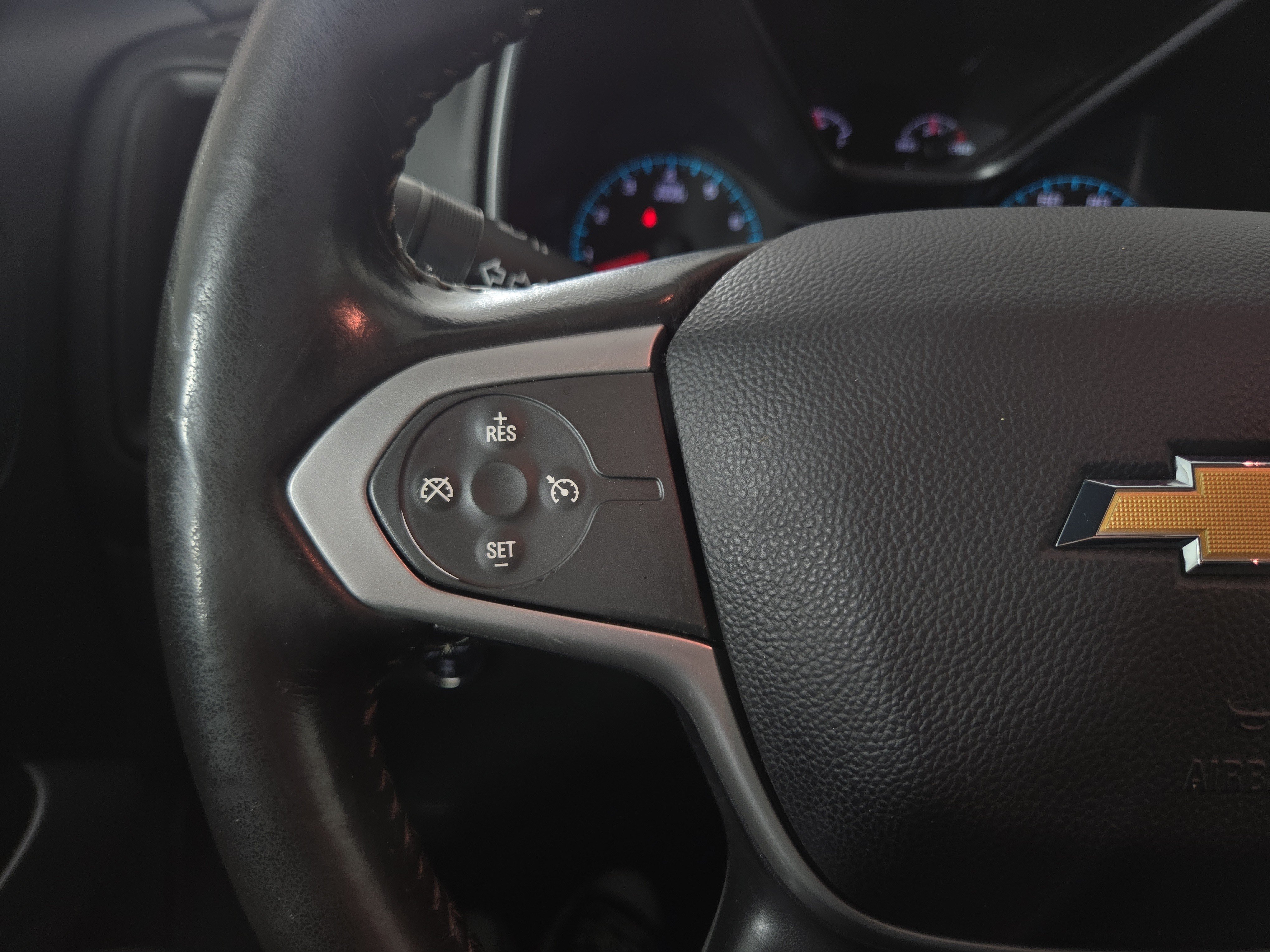 Used 2021 Chevrolet Colorado LT w/ LT Convenience Package AWD/4WD image 16