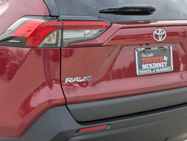 Used 2025 Toyota RAV4 LE image 8