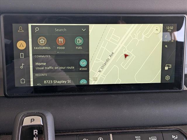 Used 2024 Land Rover Defender 110 S image 12