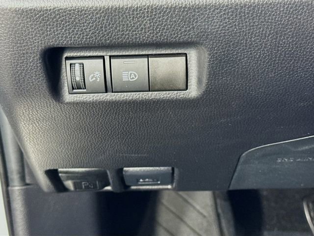 Certified 2025 Toyota RAV4 LE image 10