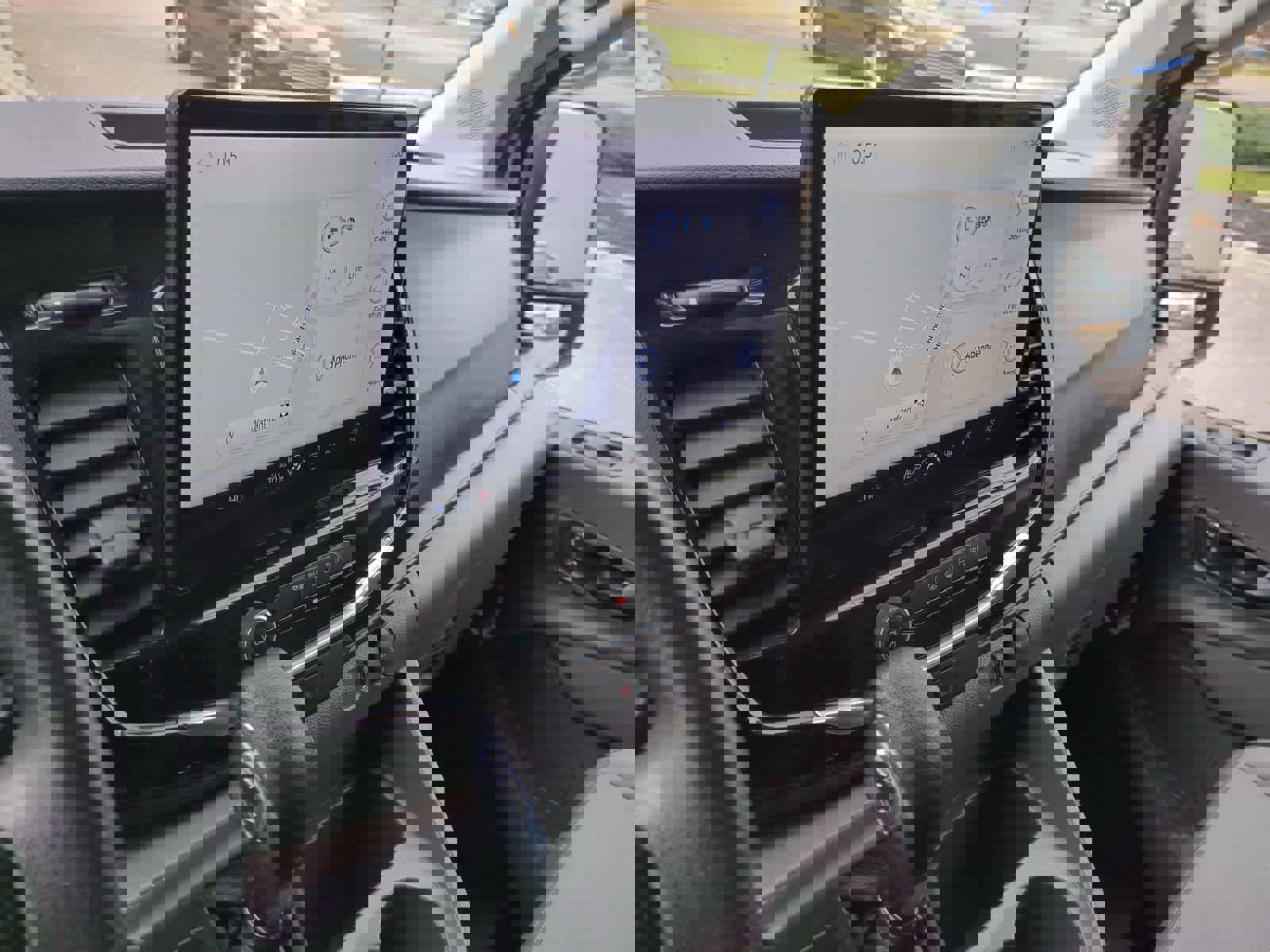 Used 2023 Ford Transit 350 XLT image 30